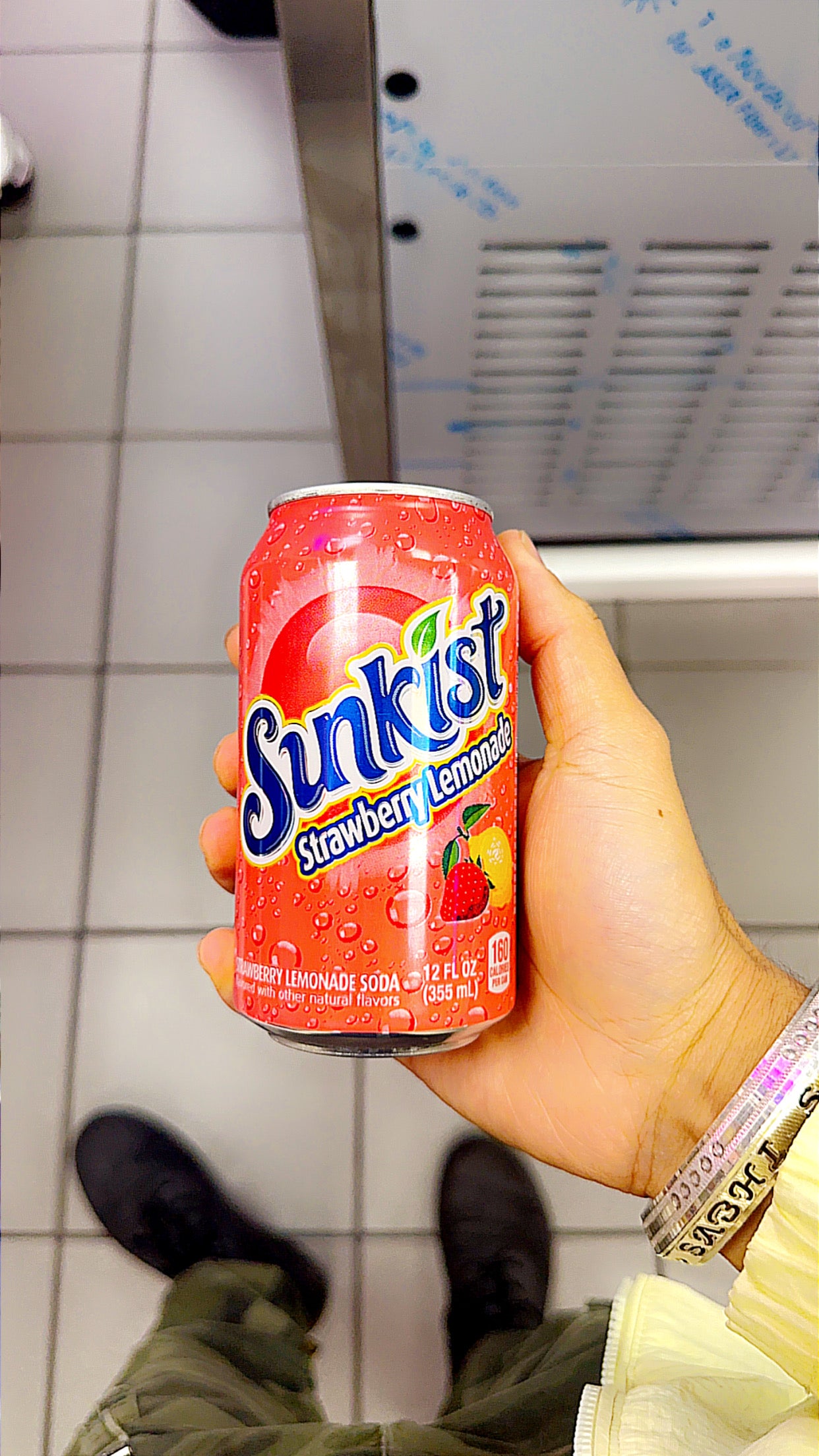 Sunkist soda 330ml